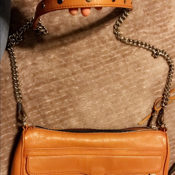 I’m selling my Rebeccaminkoff crossbody bag 🧡 - Picture 3 of 7
